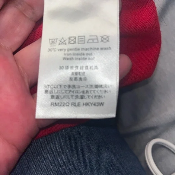 Louis Vuitton Red Logo Sweater - Picture 8 of 9